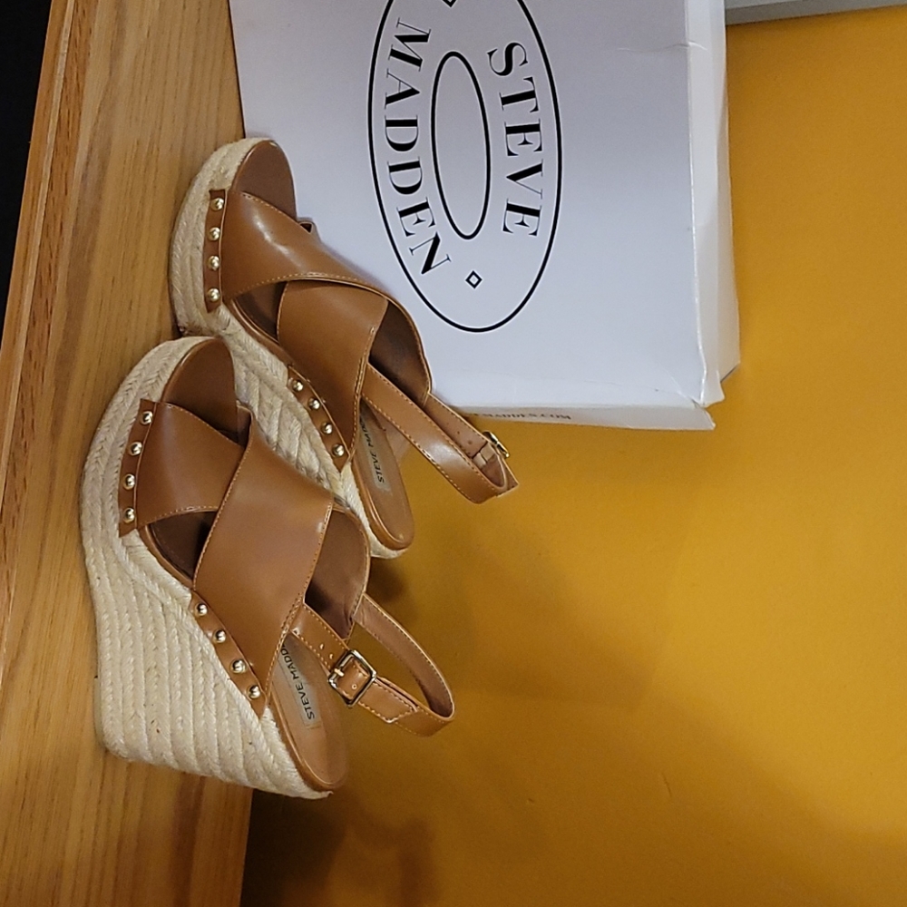 Sandles